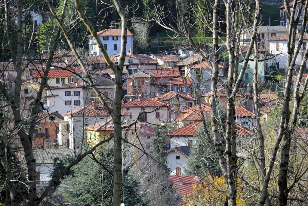 B&B Dei Laghi Magreglio Exterior photo